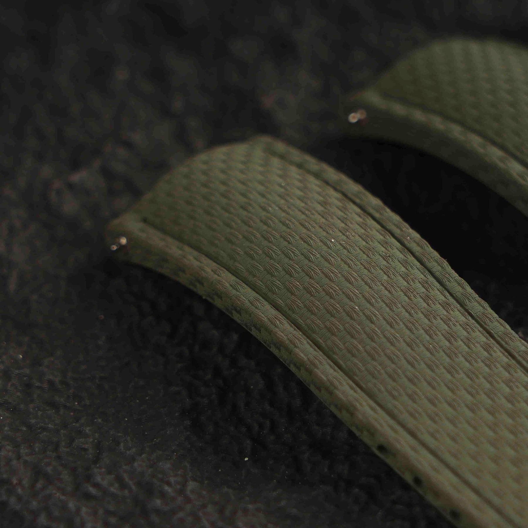 【SAILCLOTH-FKM】Amry Green DAI-EL™ Curved-end CTS Rubber Strap