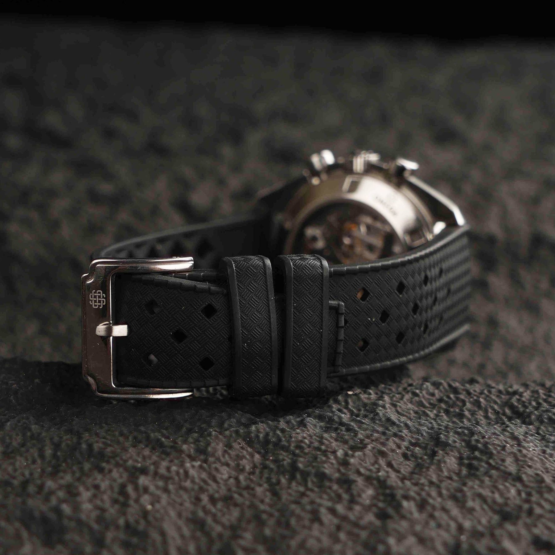 【SAILCLOTH-FKM】Space Black DAI-EL™ Curved-end CTS Rubber Strap