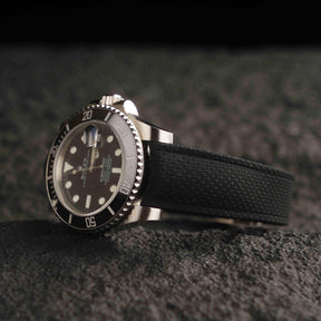 【SAILCLOTH-FKM】Space Black DAI-EL™ Curved-end CTS Rubber Strap
