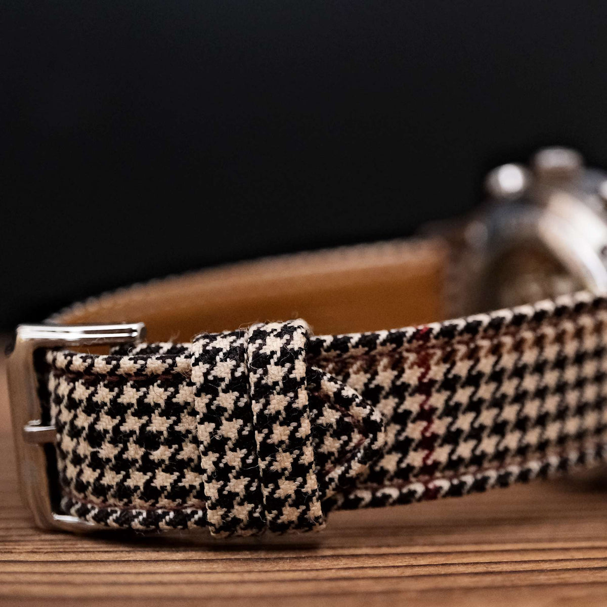 (Bespoke) Light Brown & Red Royal VV150 Houndstooth Strap