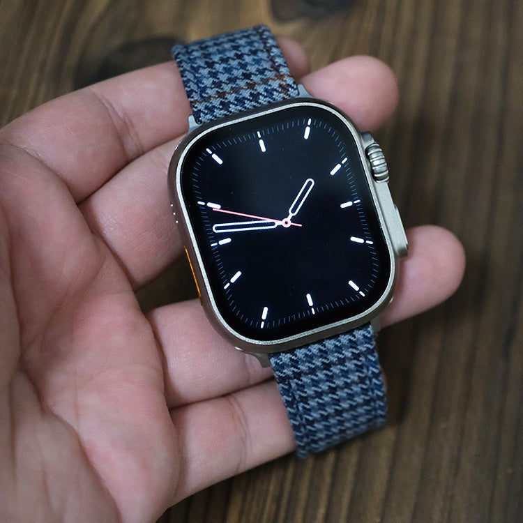 Blue Windsor Houndstooth Apple Strap