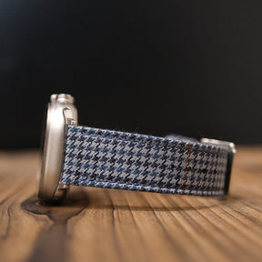 Blue Windsor Houndstooth Apple Strap