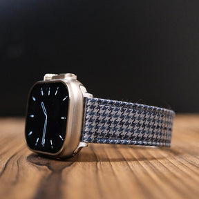 Blue Windsor Houndstooth Apple Strap