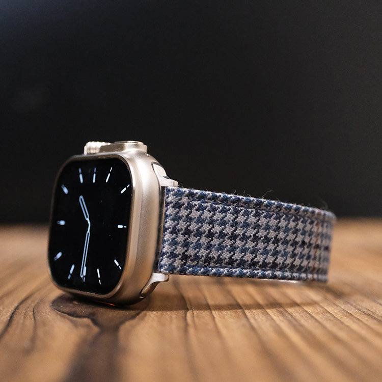 Blue Windsor Houndstooth Apple Strap