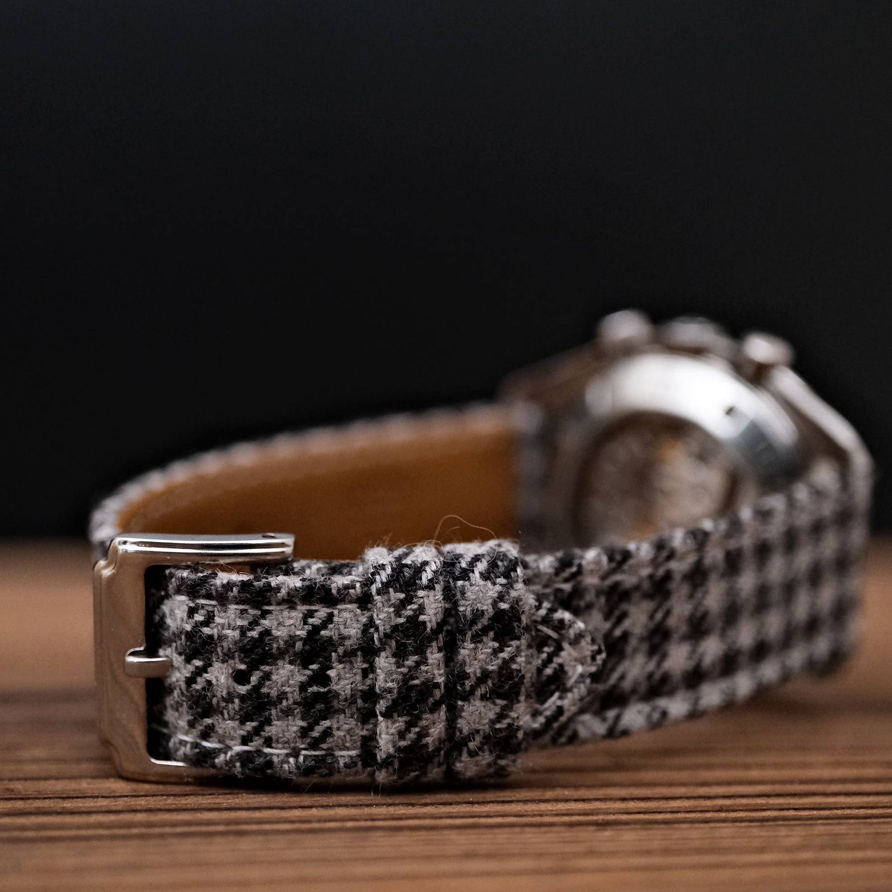Grey Crown Classic Houndstooth Strap