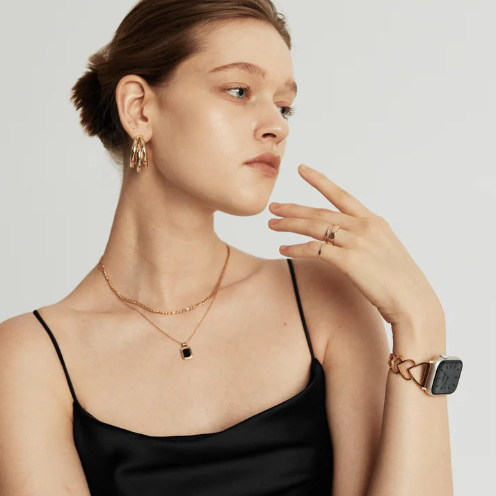 Gold Heart-Shaped Bracelet Apple Watch Strap