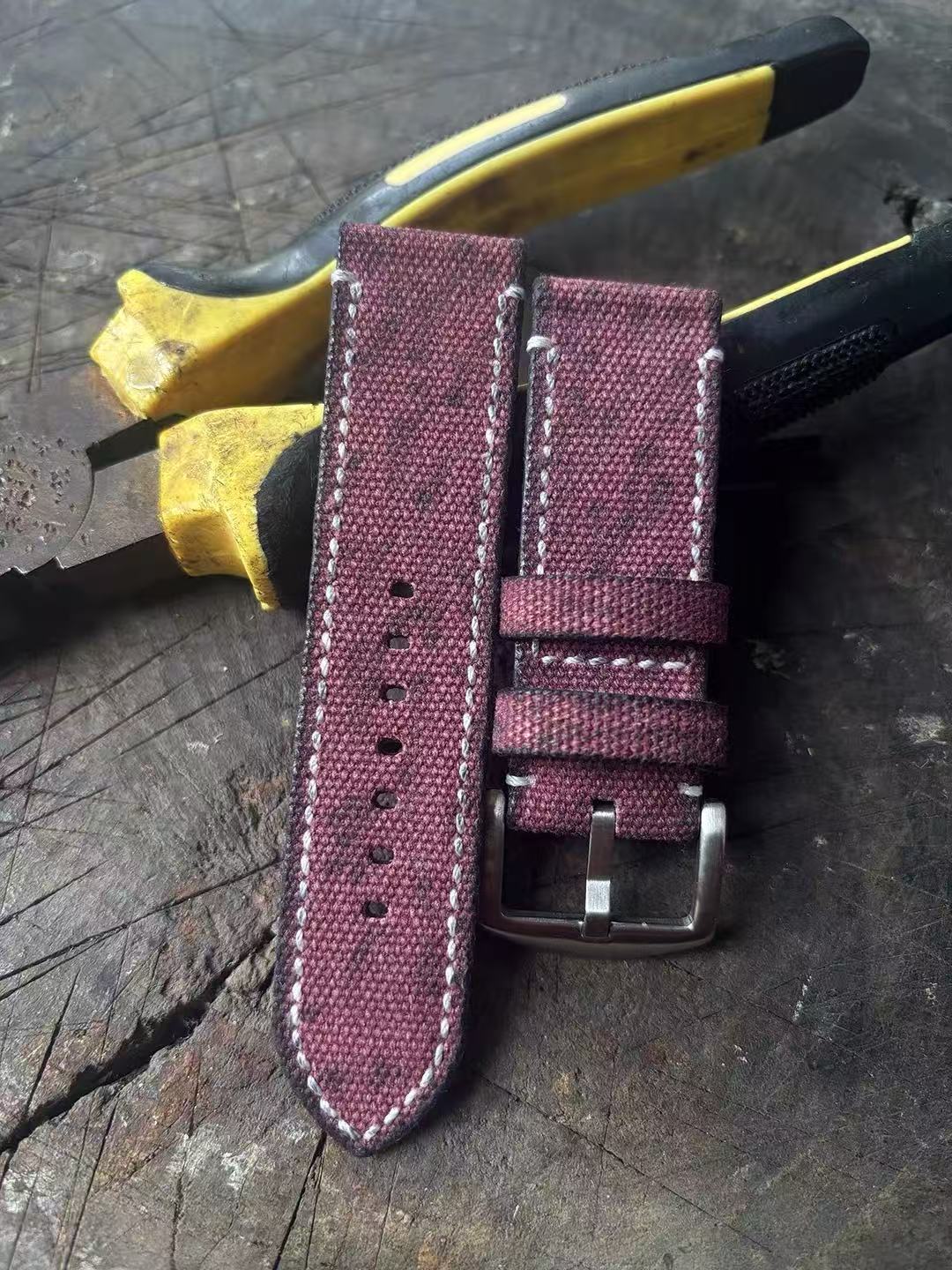 (Bespoke) Burgundy Lightly Distressed Canvas Strap