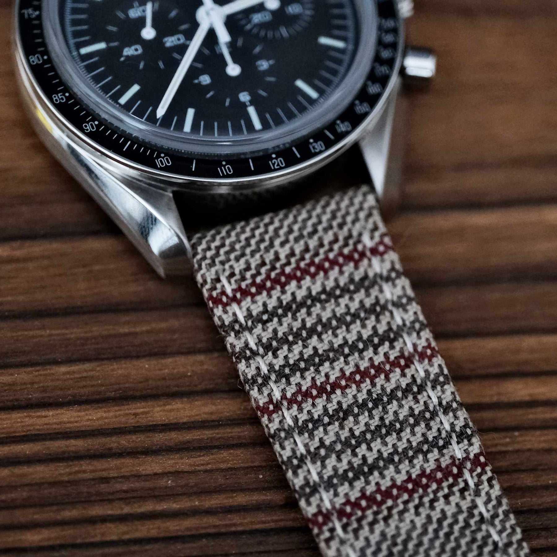 Beige & Red British Royal I Strap