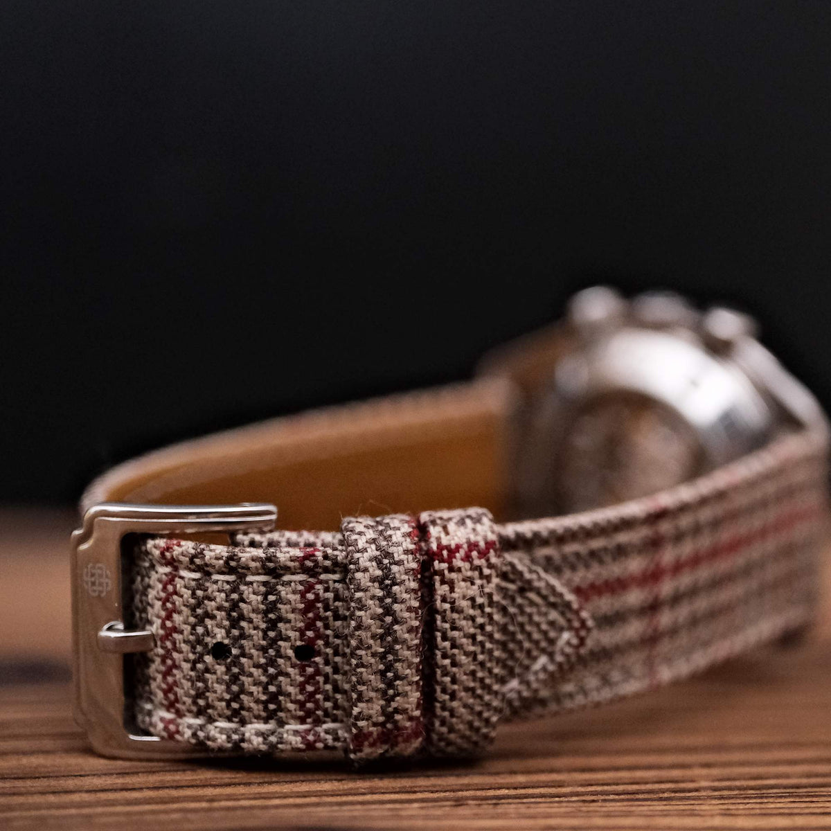 Beige & Red British Royal I Strap