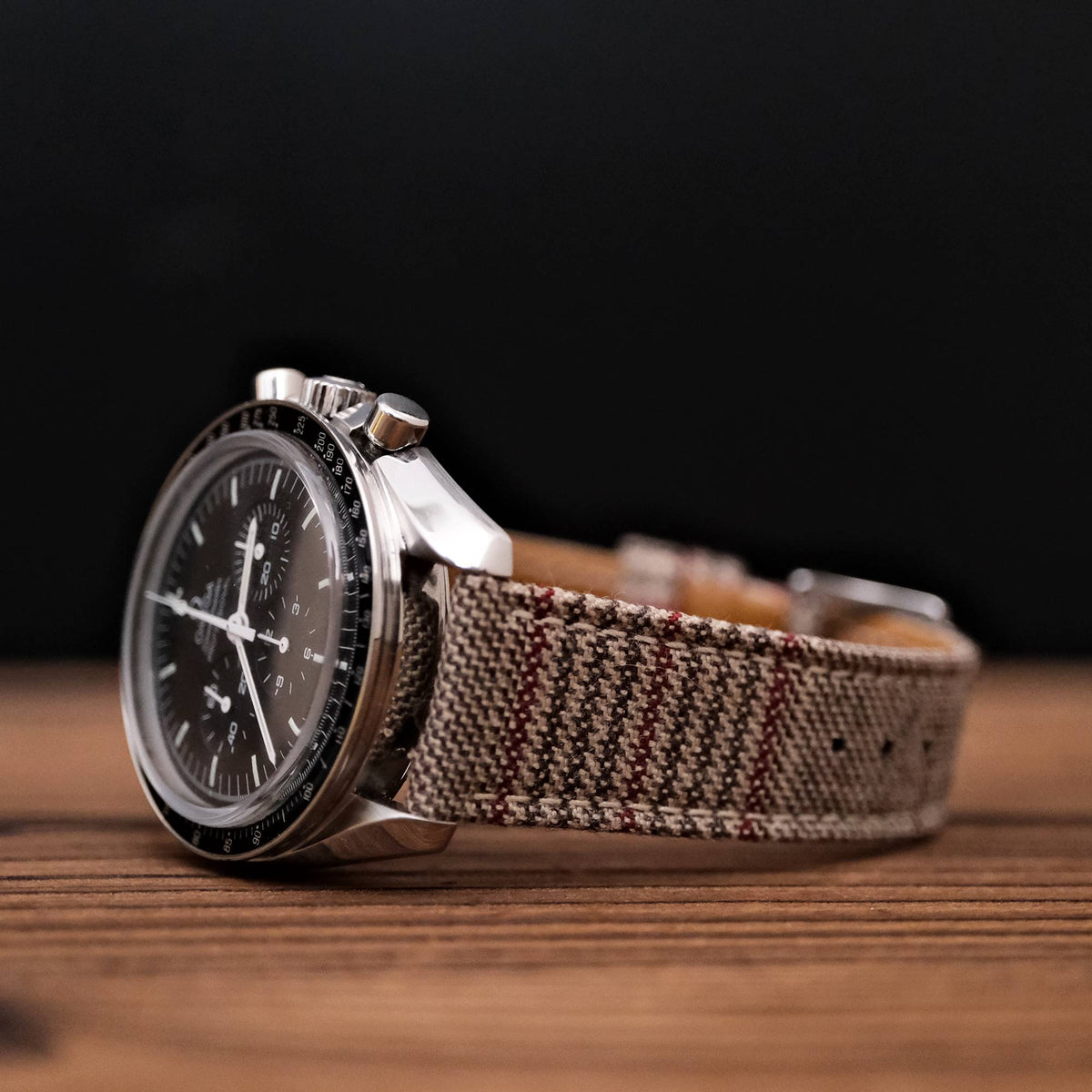 Beige & Red British Royal I Strap