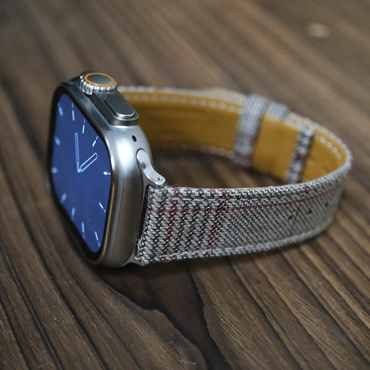 Beige & Red British Royal I Apple Strap