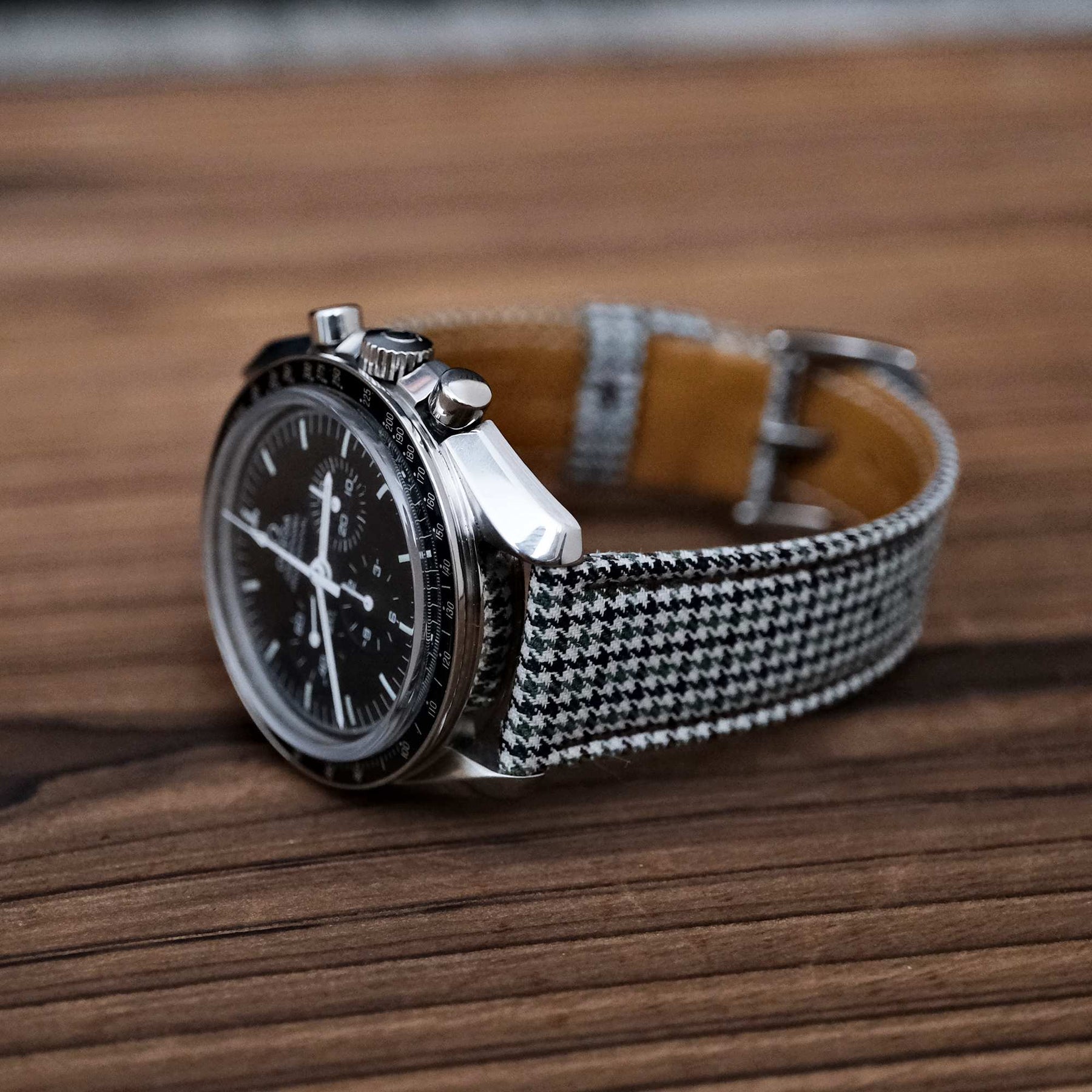 Olive Country Tweed Houndstooth Strap
