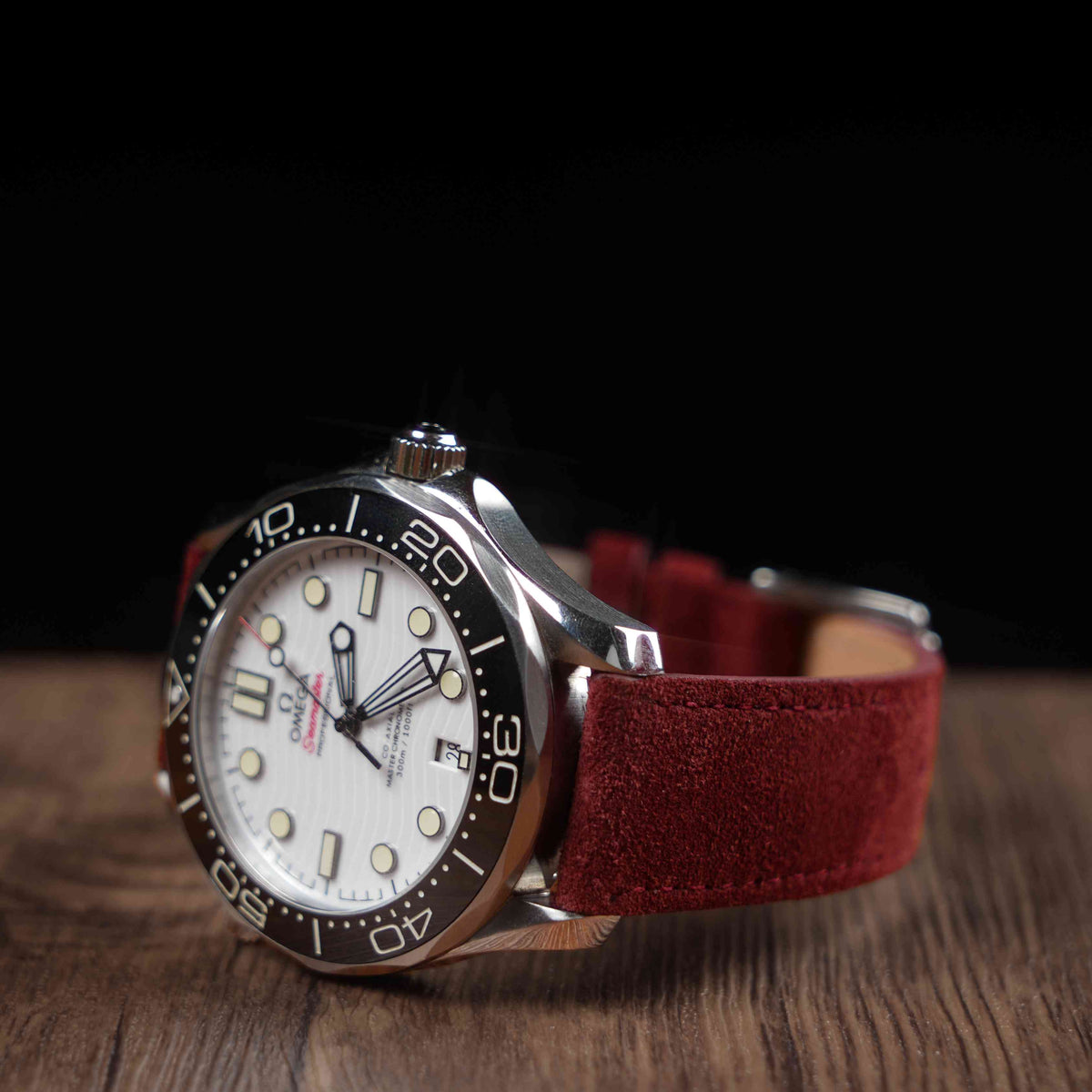 【Suede】Burgundy Red Vintage Strap
