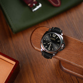 【Crazy Horse】Patina Black Waxed Strap