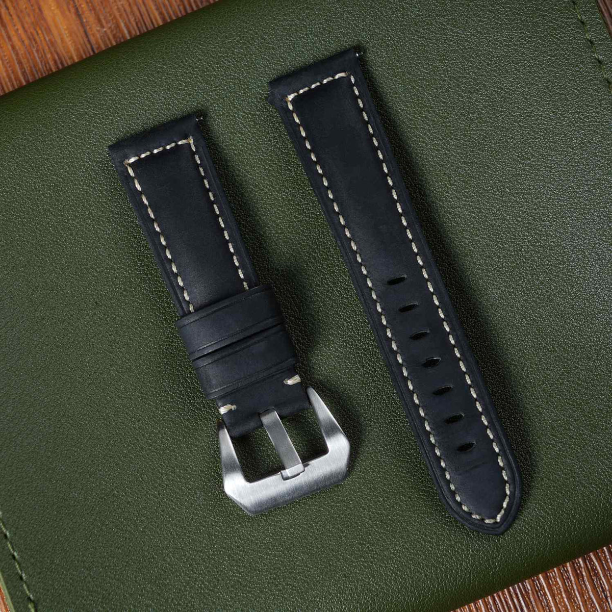 【Crazy Horse】Patina Black Waxed Strap