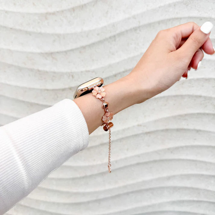 Pink Five-Leaf Clover Bracelet Apple Strap