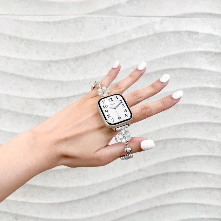 Silver Five-Leaf Clover Bracelet Apple Strap